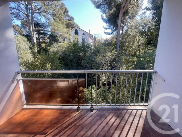 Appartement Studio &agrave; louer - 1 pi&egrave;ce - 23,08 m2 - Toulon - 83 - PROVENCE-ALPES-COTE-D-AZUR