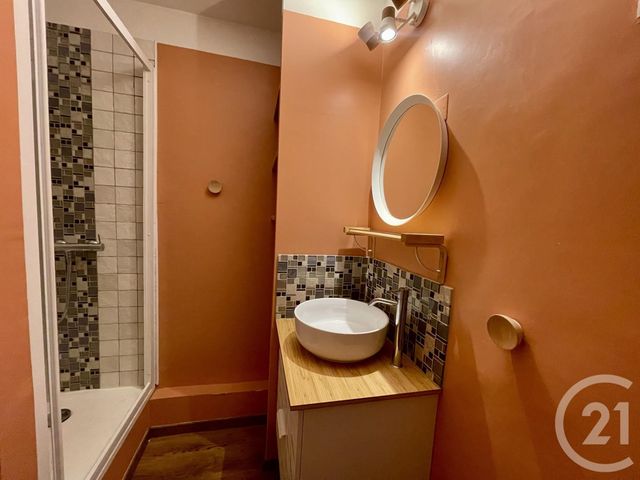 Appartement Studio &agrave; louer - 1 pi&egrave;ce - 23,08 m2 - Toulon - 83 - PROVENCE-ALPES-COTE-D-AZUR