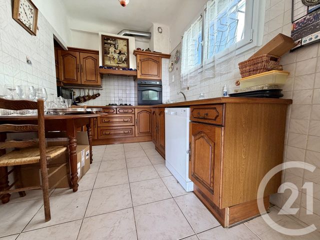 Appartement F4 &agrave; vendre - 4 pi&egrave;ces - 90,93 m2 - Toulon - 83 - PROVENCE-ALPES-COTE-D-AZUR