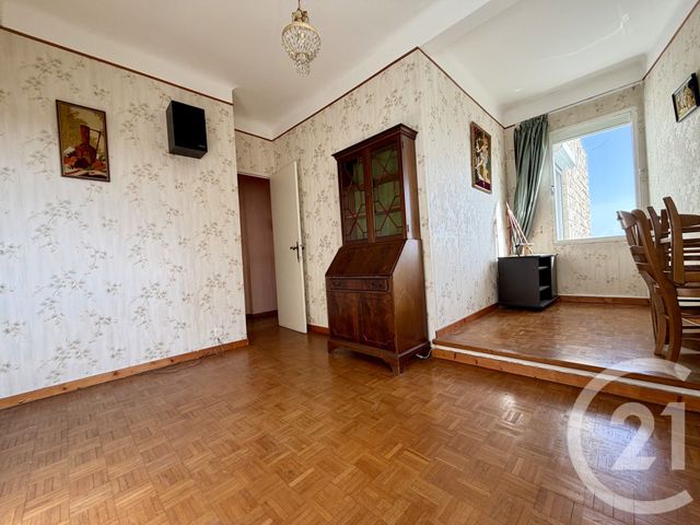 Appartement F4 &agrave; vendre - 4 pi&egrave;ces - 90,93 m2 - Toulon - 83 - PROVENCE-ALPES-COTE-D-AZUR