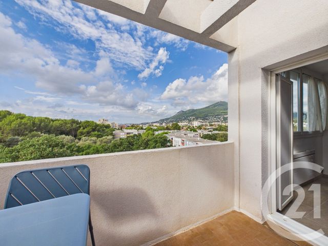 Appartement F2 &agrave; louer - 2 pi&egrave;ces - 33,15 m2 - La Valette Du Var - 83 - PROVENCE-ALPES-COTE-D-AZUR