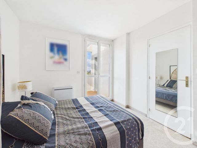 Appartement F2 &agrave; louer - 2 pi&egrave;ces - 33,15 m2 - La Valette Du Var - 83 - PROVENCE-ALPES-COTE-D-AZUR