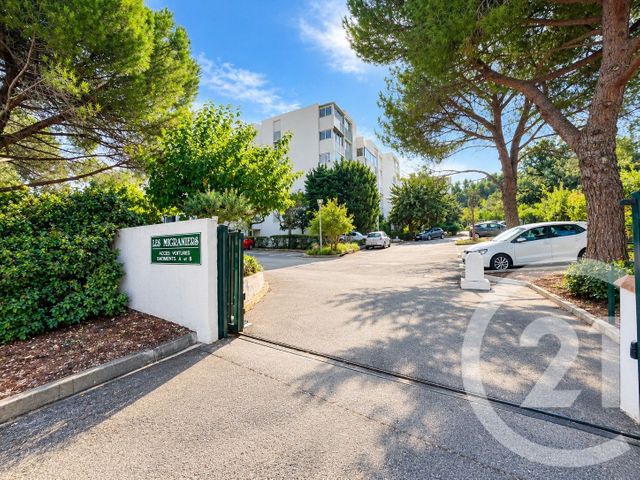 Appartement F2 &agrave; louer - 2 pi&egrave;ces - 33,15 m2 - La Valette Du Var - 83 - PROVENCE-ALPES-COTE-D-AZUR