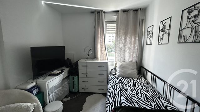 Appartement T4 &agrave; vendre - 4 pi&egrave;ces - 73,37 m2 - Toulon - 83 - PROVENCE-ALPES-COTE-D-AZUR