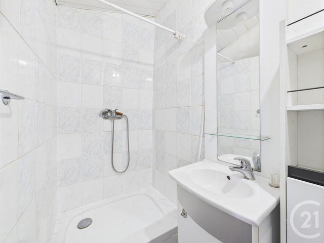 Appartement F1 &agrave; louer - 1 pi&egrave;ce - 32,65 m2 - La Valette Du Var - 83 - PROVENCE-ALPES-COTE-D-AZUR