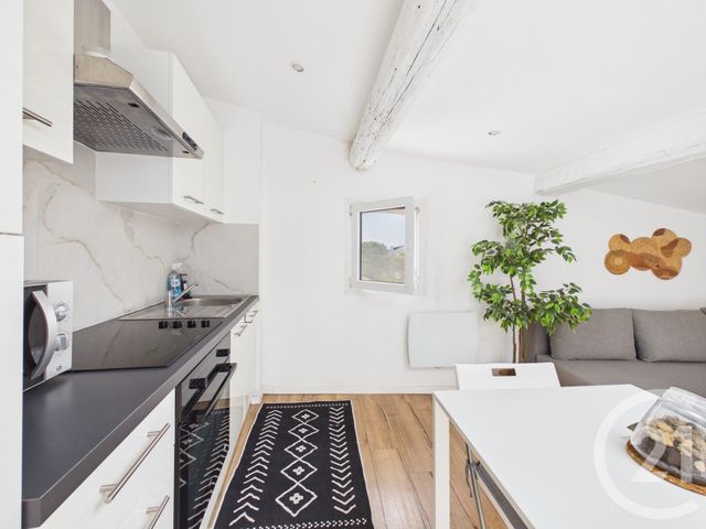 Appartement F1 &agrave; louer - 1 pi&egrave;ce - 14,05 m2 - Toulon - 83 - PROVENCE-ALPES-COTE-D-AZUR