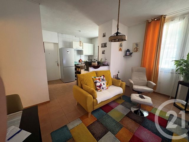 Appartement F2 &agrave; louer - 2 pi&egrave;ces - 36,70 m2 - Toulon - 83 - PROVENCE-ALPES-COTE-D-AZUR