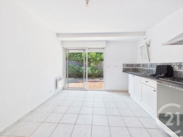 Maison &agrave; louer - 6 pi&egrave;ces - 159,59 m2 - Toulon - 83 - PROVENCE-ALPES-COTE-D-AZUR
