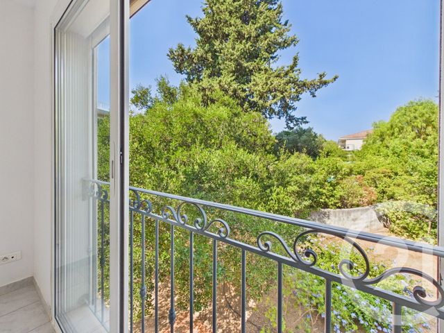 Maison &agrave; louer - 6 pi&egrave;ces - 159,59 m2 - Toulon - 83 - PROVENCE-ALPES-COTE-D-AZUR