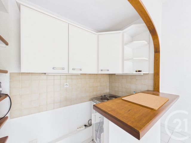 Appartement Studio &agrave; louer - 1 pi&egrave;ce - 25,42 m2 - La Valette Du Var - 83 - PROVENCE-ALPES-COTE-D-AZUR