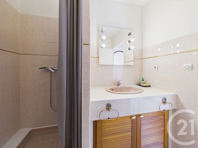 Appartement Studio &agrave; louer - 1 pi&egrave;ce - 25,42 m2 - La Valette Du Var - 83 - PROVENCE-ALPES-COTE-D-AZUR