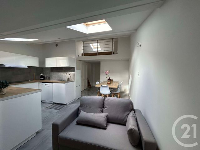 Appartement F2 &agrave; louer - 2 pi&egrave;ces - 35,70 m2 - Toulon - 83 - PROVENCE-ALPES-COTE-D-AZUR