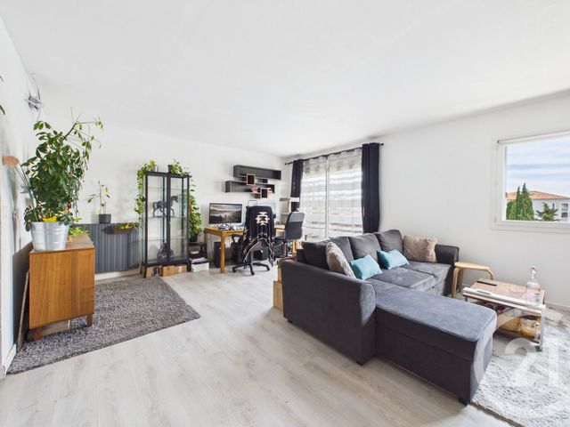 Appartement &agrave; louer - 3 pi&egrave;ces - 69,01 m2 - La Garde - 83 - PROVENCE-ALPES-COTE-D-AZUR