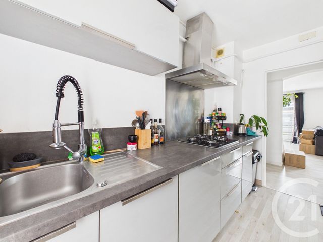 Appartement &agrave; louer - 3 pi&egrave;ces - 69,01 m2 - La Garde - 83 - PROVENCE-ALPES-COTE-D-AZUR