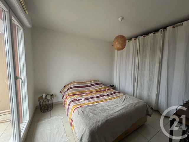 Appartement F2 &agrave; louer - 2 pi&egrave;ces - 39,26 m2 - La Seyne Sur Mer - 83 - PROVENCE-ALPES-COTE-D-AZUR