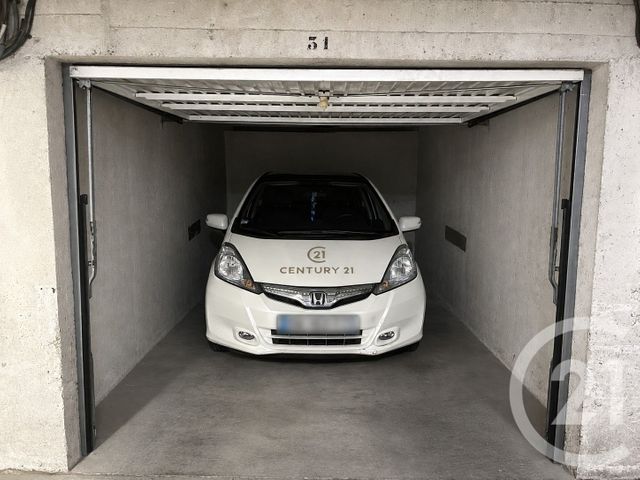 Parking &agrave; louer - 13 m2 - Toulon - 83 - PROVENCE-ALPES-COTE-D-AZUR