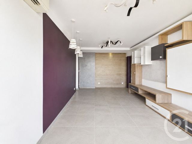Appartement T4 &agrave; vendre - 4 pi&egrave;ces - 69,92 m2 - Toulon - 83 - PROVENCE-ALPES-COTE-D-AZUR