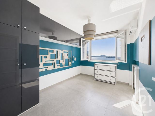 Appartement T4 &agrave; vendre - 4 pi&egrave;ces - 69,92 m2 - Toulon - 83 - PROVENCE-ALPES-COTE-D-AZUR