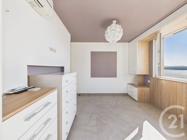 Appartement T4 &agrave; vendre - 4 pi&egrave;ces - 69,92 m2 - Toulon - 83 - PROVENCE-ALPES-COTE-D-AZUR