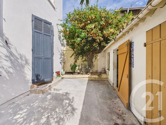 Appartement F3 &agrave; louer - 3 pi&egrave;ces - 49,42 m2 - Toulon - 83 - PROVENCE-ALPES-COTE-D-AZUR