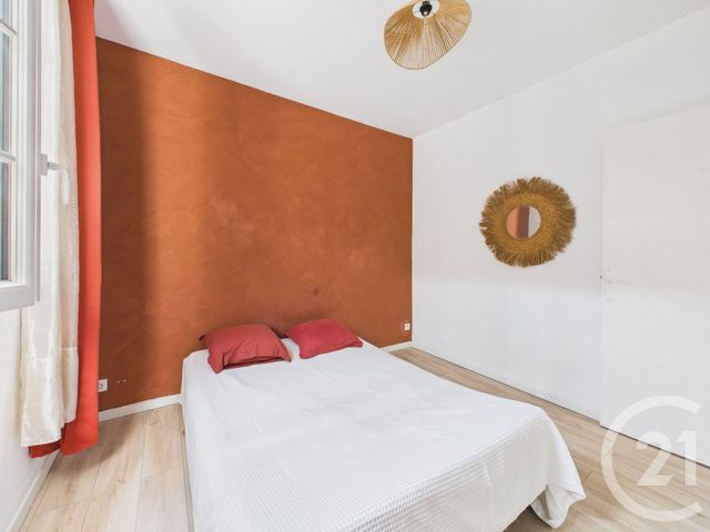 Appartement F3 &agrave; louer - 3 pi&egrave;ces - 49,42 m2 - Toulon - 83 - PROVENCE-ALPES-COTE-D-AZUR