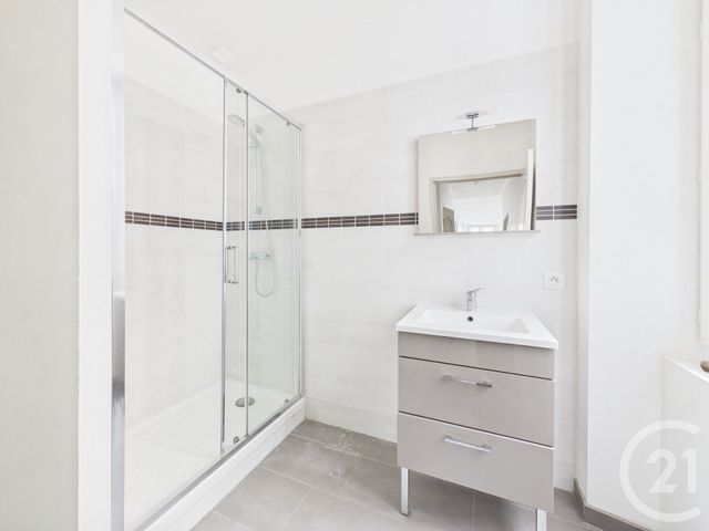 Appartement F3 &agrave; louer - 3 pi&egrave;ces - 50,32 m2 - Toulon - 83 - PROVENCE-ALPES-COTE-D-AZUR