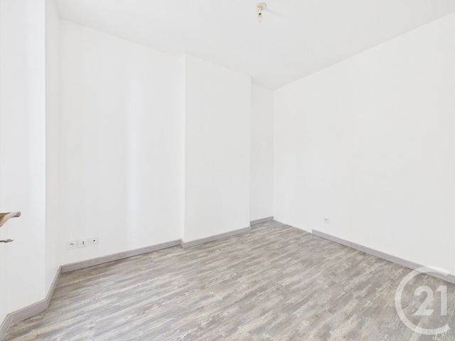 Appartement F3 &agrave; louer - 3 pi&egrave;ces - 50,32 m2 - Toulon - 83 - PROVENCE-ALPES-COTE-D-AZUR