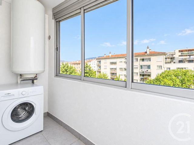 Appartement F3 &agrave; vendre - 3 pi&egrave;ces - 55 m2 - Toulon - 83 - PROVENCE-ALPES-COTE-D-AZUR