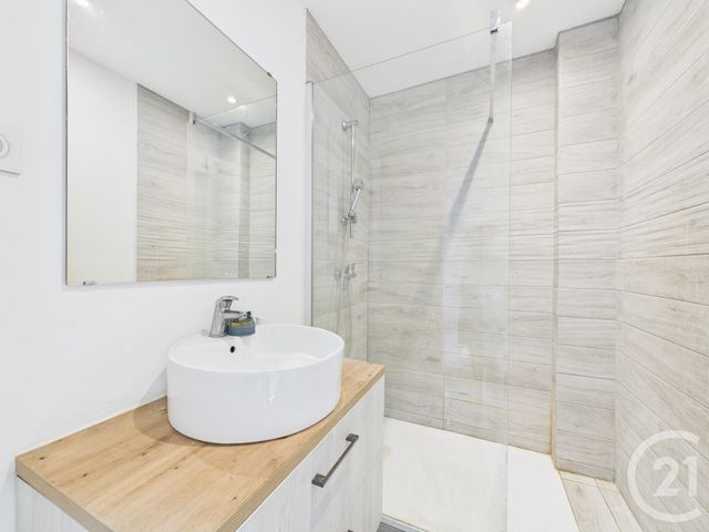 Appartement F3 &agrave; vendre - 3 pi&egrave;ces - 55 m2 - Toulon - 83 - PROVENCE-ALPES-COTE-D-AZUR