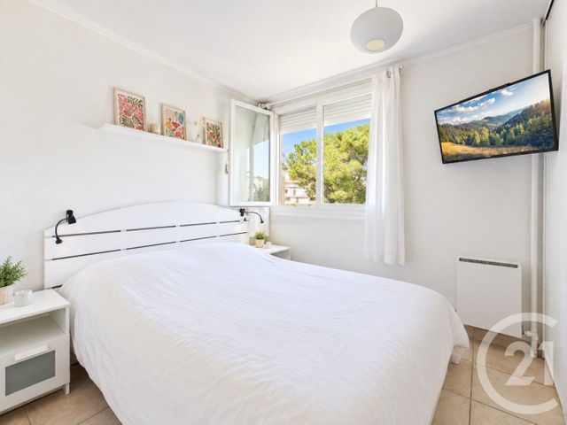 Appartement T5 &agrave; vendre - 5 pi&egrave;ces - 78,87 m2 - La Valette Du Var - 83 - PROVENCE-ALPES-COTE-D-AZUR