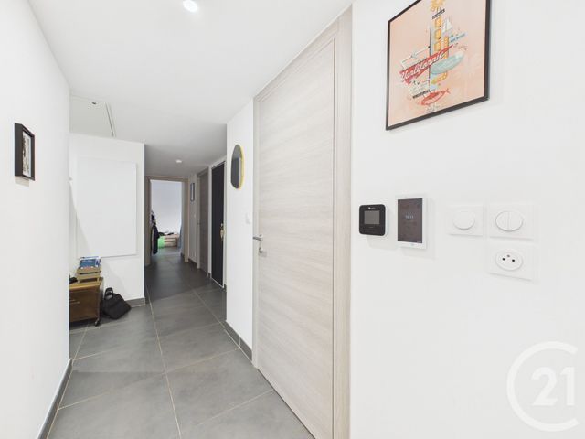 Appartement F3 &agrave; louer - 3 pi&egrave;ces - 64 m2 - Toulon - 83 - PROVENCE-ALPES-COTE-D-AZUR
