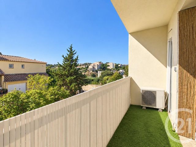 Appartement T4 &agrave; vendre - 4 pi&egrave;ces - 64,97 m2 - Toulon - 83 - PROVENCE-ALPES-COTE-D-AZUR