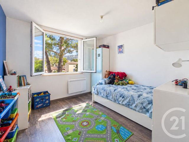 Appartement T4 &agrave; vendre - 4 pi&egrave;ces - 64,97 m2 - Toulon - 83 - PROVENCE-ALPES-COTE-D-AZUR
