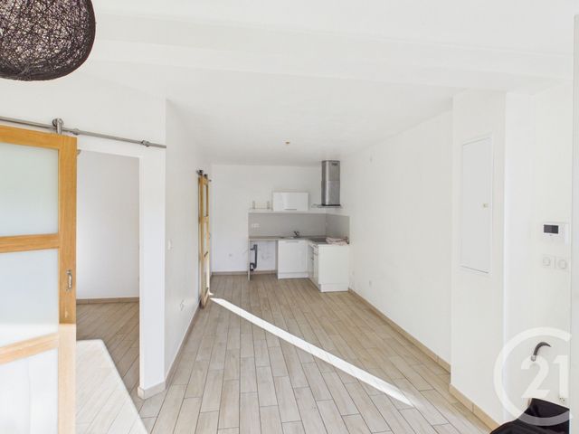 Appartement T2 &agrave; vendre - 2 pi&egrave;ces - 33,93 m2 - La Valette Du Var - 83 - PROVENCE-ALPES-COTE-D-AZUR