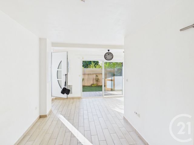 Appartement T2 &agrave; vendre - 2 pi&egrave;ces - 33,93 m2 - La Valette Du Var - 83 - PROVENCE-ALPES-COTE-D-AZUR
