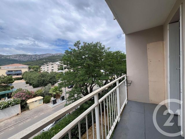 Appartement F3 &agrave; louer - 3 pi&egrave;ces - 56,83 m2 - La Valette Du Var - 83 - PROVENCE-ALPES-COTE-D-AZUR