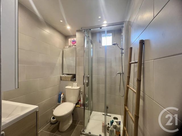 Appartement F2 &agrave; louer - 2 pi&egrave;ces - 43,12 m2 - Toulon - 83 - PROVENCE-ALPES-COTE-D-AZUR
