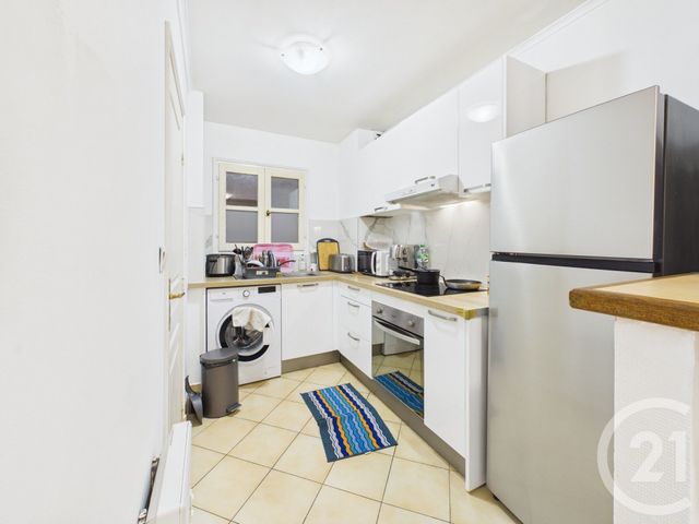 Appartement F2 &agrave; louer - 2 pi&egrave;ces - 52,72 m2 - Toulon - 83 - PROVENCE-ALPES-COTE-D-AZUR