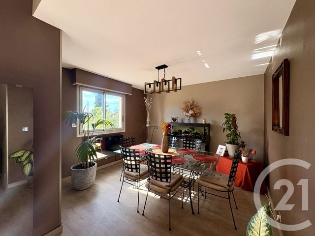 Appartement F7 à vendre - 7 pièces - 103,98 m2 - Toulon - 83 - PROVENCE-ALPES-COTE-D-AZUR