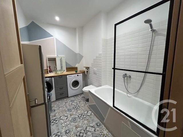 Appartement F5 à vendre - 5 pièces - 113 m2 - Toulon - 83 - PROVENCE-ALPES-COTE-D-AZUR