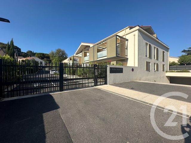 Appartement F3 à louer - 3 pièces - 64,97 m2 - Toulon - 83 - PROVENCE-ALPES-COTE-D-AZUR