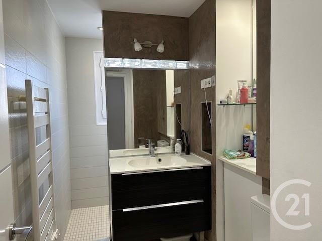 Appartement F3 &agrave; vendre - 3 pi&egrave;ces - 66,63 m2 - Toulon - 83 - PROVENCE-ALPES-COTE-D-AZUR