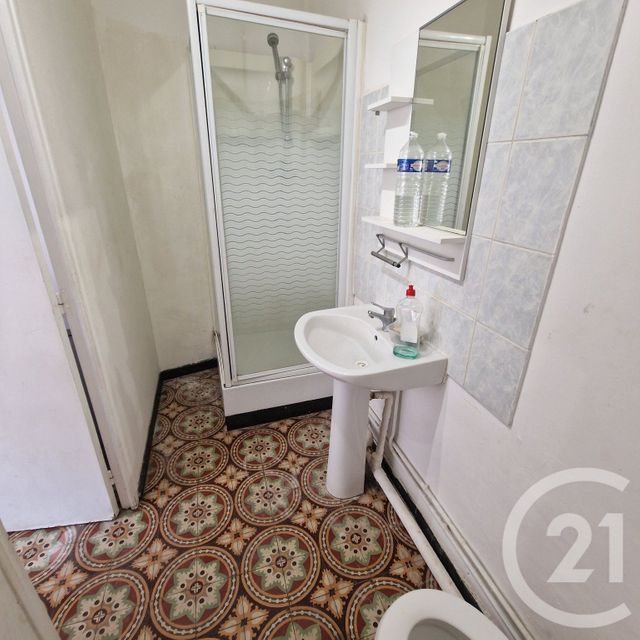 Appartement F1 à vendre - 1 pièce - 25,40 m2 - Toulon - 83 - PROVENCE-ALPES-COTE-D-AZUR