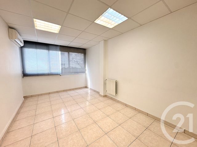 Divers à vendre - 103 m2 - Toulon - 83 - PROVENCE-ALPES-COTE-D-AZUR