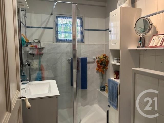 Appartement F4 à vendre - 4 pièces - 69 m2 - Toulon - 83 - PROVENCE-ALPES-COTE-D-AZUR