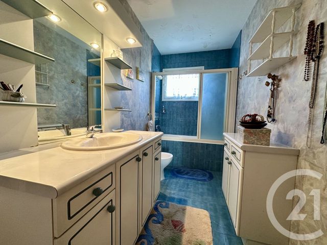 Appartement F4 à vendre - 4 pièces - 82,94 m2 - Toulon - 83 - PROVENCE-ALPES-COTE-D-AZUR