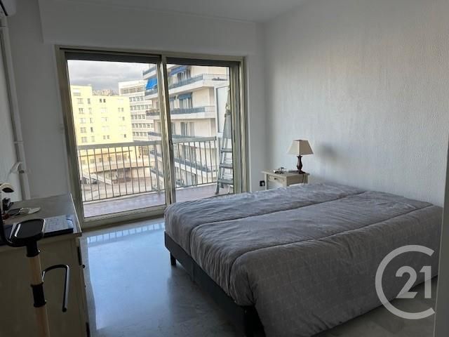 Appartement F4 &agrave; vendre - 4 pi&egrave;ces - 101,85 m2 - Toulon - 83 - PROVENCE-ALPES-COTE-D-AZUR