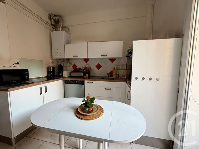Appartement F5 à vendre - 4 pièces - 96,61 m2 - Toulon - 83 - PROVENCE-ALPES-COTE-D-AZUR