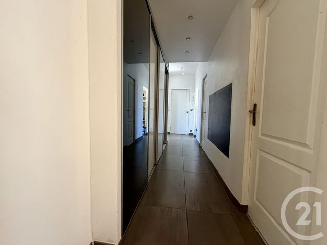 Appartement F5 &agrave; vendre - 4 pi&egrave;ces - 96,61 m2 - Toulon - 83 - PROVENCE-ALPES-COTE-D-AZUR