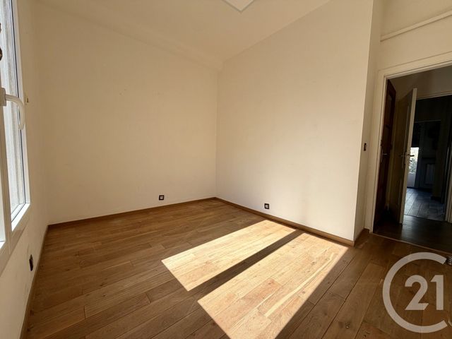 Appartement F5 &agrave; vendre - 4 pi&egrave;ces - 96,61 m2 - Toulon - 83 - PROVENCE-ALPES-COTE-D-AZUR